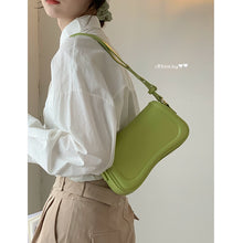 Load image into Gallery viewer, Women&#39;s Bag Special-Interest Design Classy Western Style Saddle Bag
