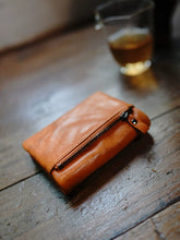 Load image into Gallery viewer, Bofu Hand-Made Scratch Vegetable Tanned Cowhide Simple Practical Soft Multi-Card Leather Pocket Short Wallet Wallet
