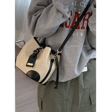 Load image into Gallery viewer, Women&#39;s Bag Versatile Contrast Color Korean Niche Crossbody Bag
