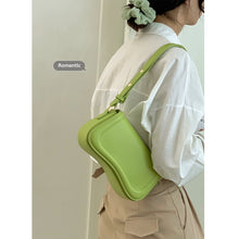 Load image into Gallery viewer, Women&#39;s Bag Special-Interest Design Classy Western Style Saddle Bag
