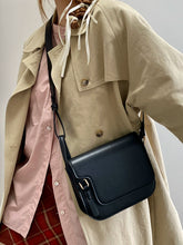 Load image into Gallery viewer, Deer Special-Interest Design New Arrival Retro Women&#39;s Shoulder Bag
