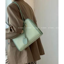 Load image into Gallery viewer, Women&#39;s Ins Versatile Contrast Color Shoulder Bag Underarm Bag

